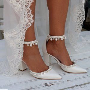 Women's Leatherette High Heel Block Heel Closed Toe With Pearl & Imitation Pearl